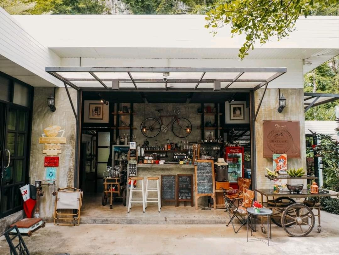 หุบป่าตาด Bike Camp Caf&eacute;