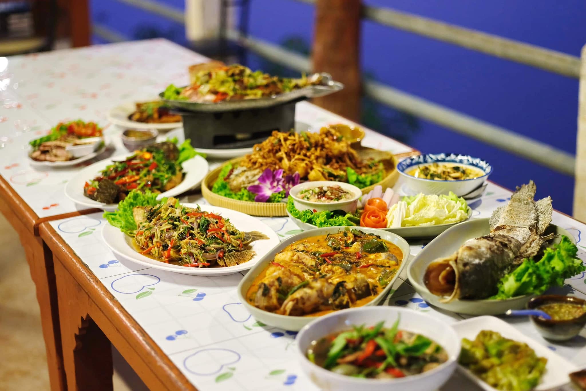 ร้านครัวน้องทราย